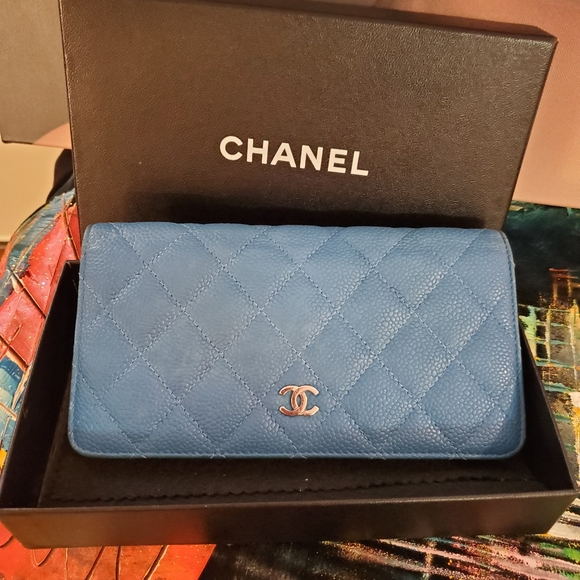 CHANEL Handbags - SOLD🤩Authentic Caviar Chanel wallet 🤩